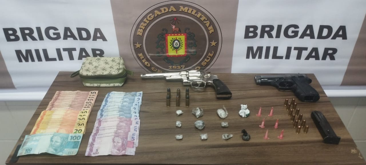 5º BPChq prende homem por tráfico e porte ilegal de arma, no bairro Castelo Branco