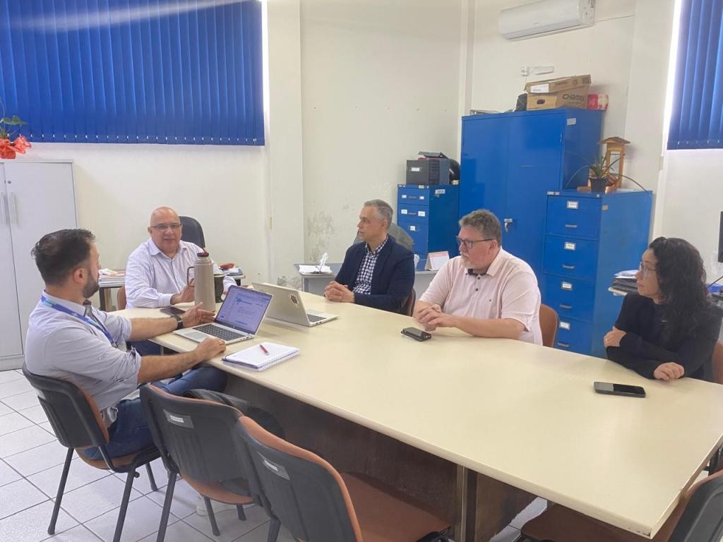 Prefeitura e Sebrae avançam em parceria para qualificação do Mercado Público de Rio Grande