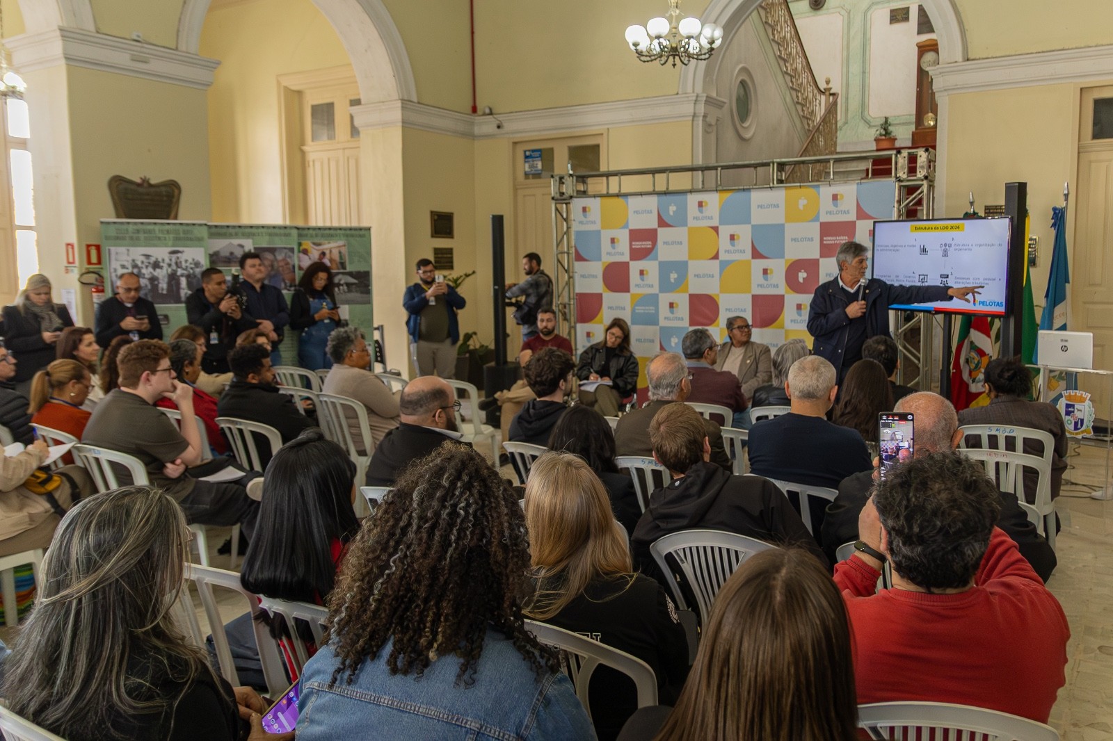 Em audiência pública, prefeito Marroni apresenta LDO para o exercício 2026