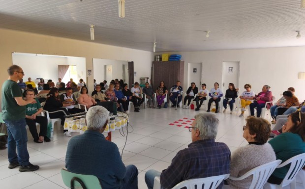 Idosos de São José do Norte participam de encontro especial com dinâmicas de integração