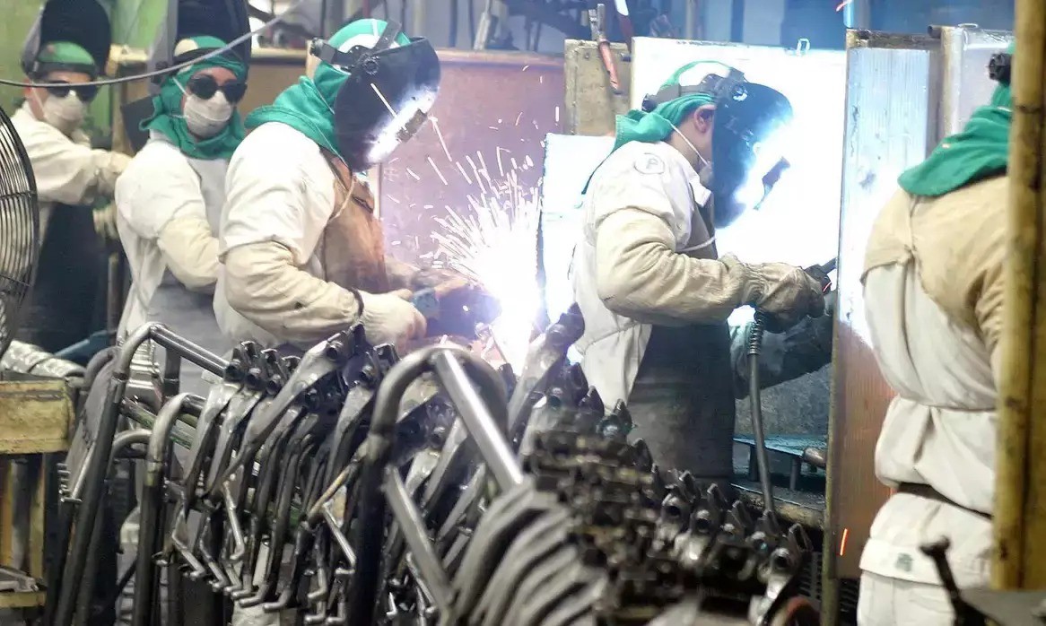 Indústria gaúcha sente impacto das tarifas dos EUA e registra queda em agosto
