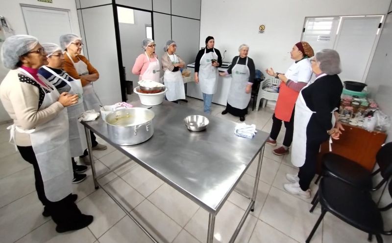 Curso de Processamento de Frutas capacita produtores rurais e incentiva geração de renda