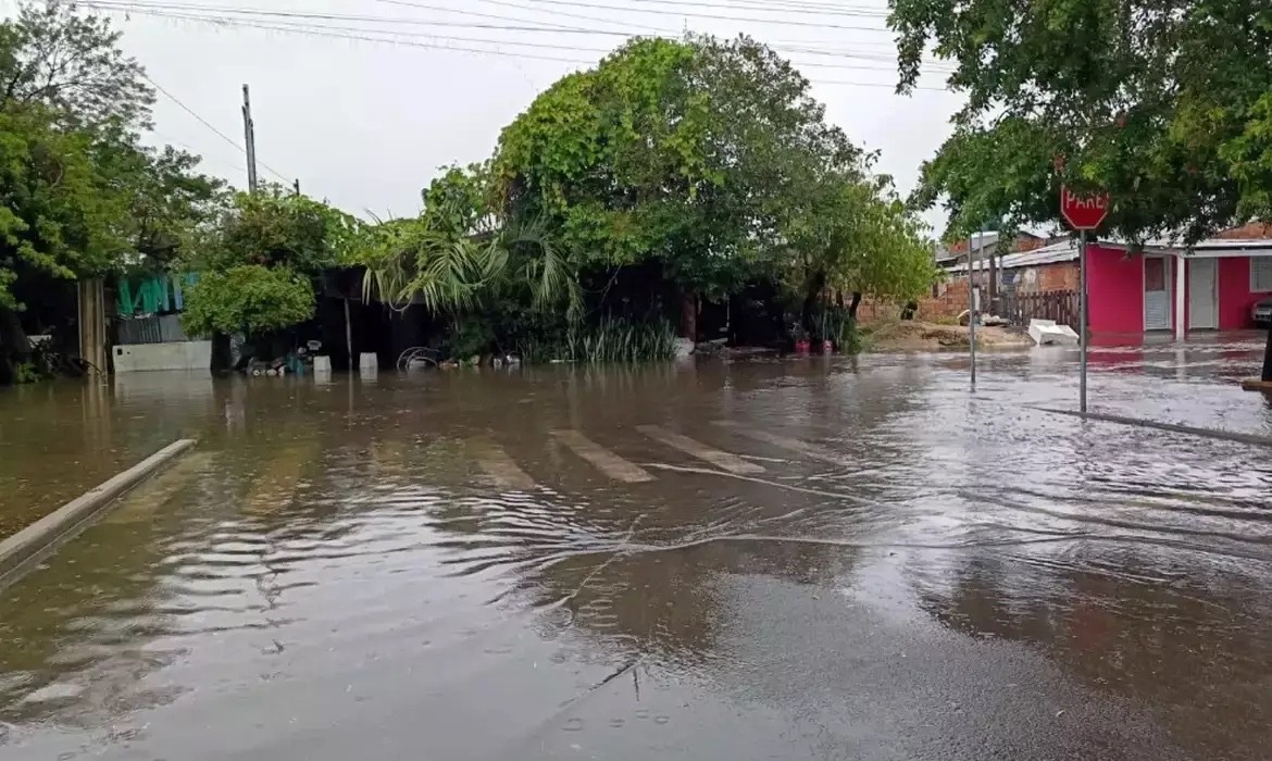 Governo federal reconhece situação de emergência em 19 municípios gaúchos atingidos por chuvas, vendavais, granizo e tornado