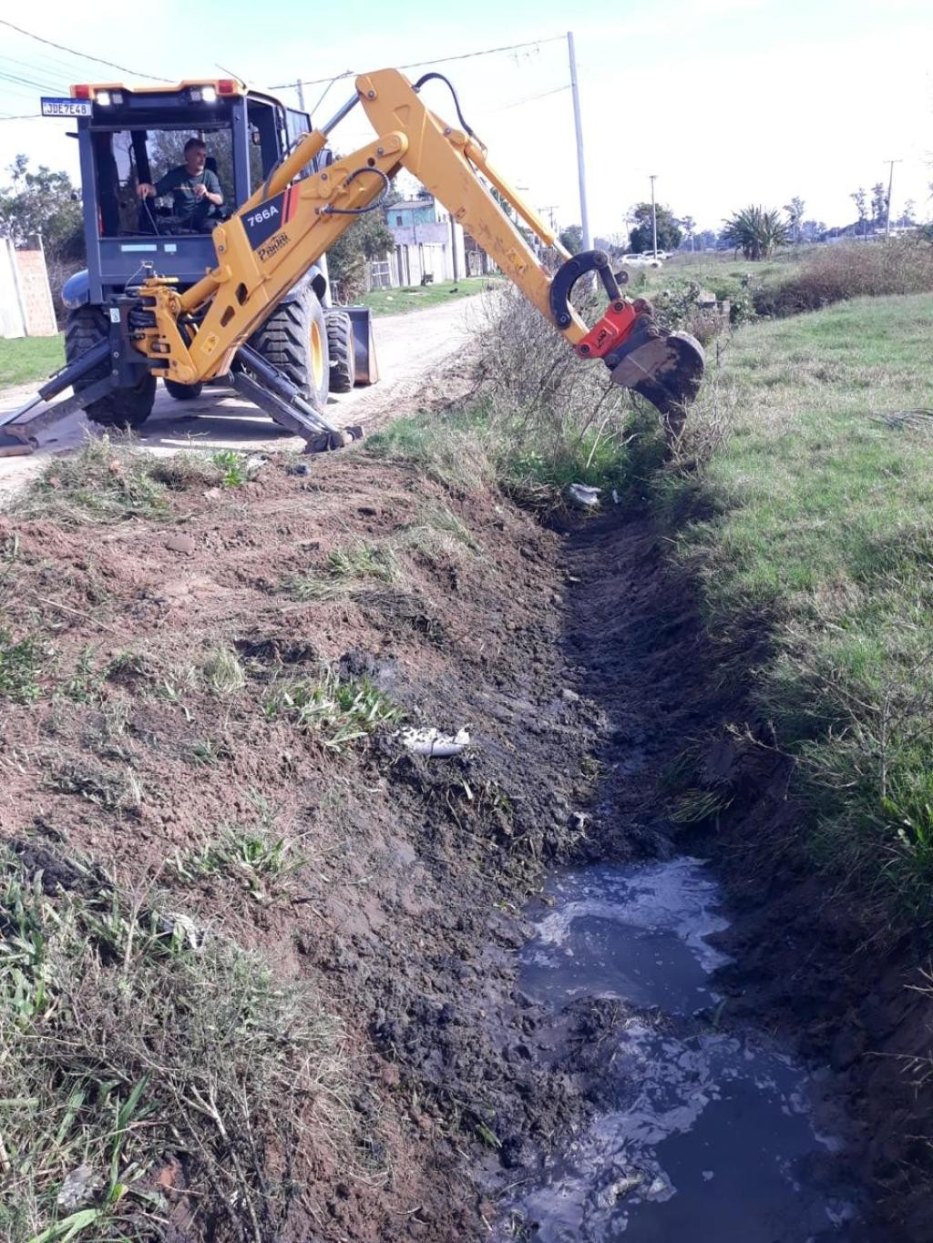 SMI realiza valeteamento no bairro Santa Rosa