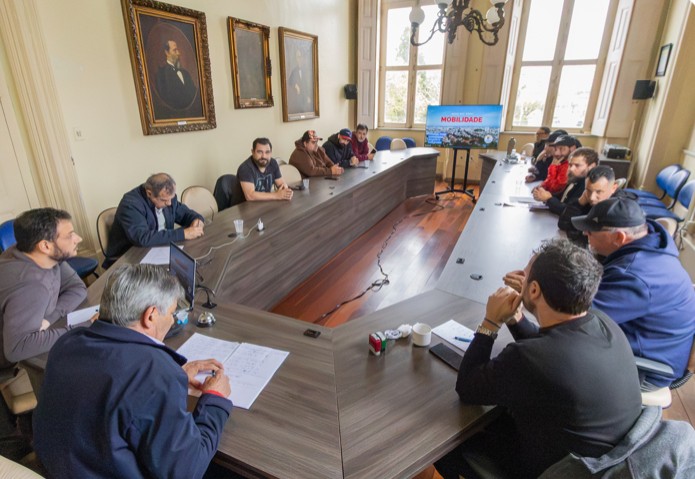 Marroni se reúne com motoristas de aplicativos 