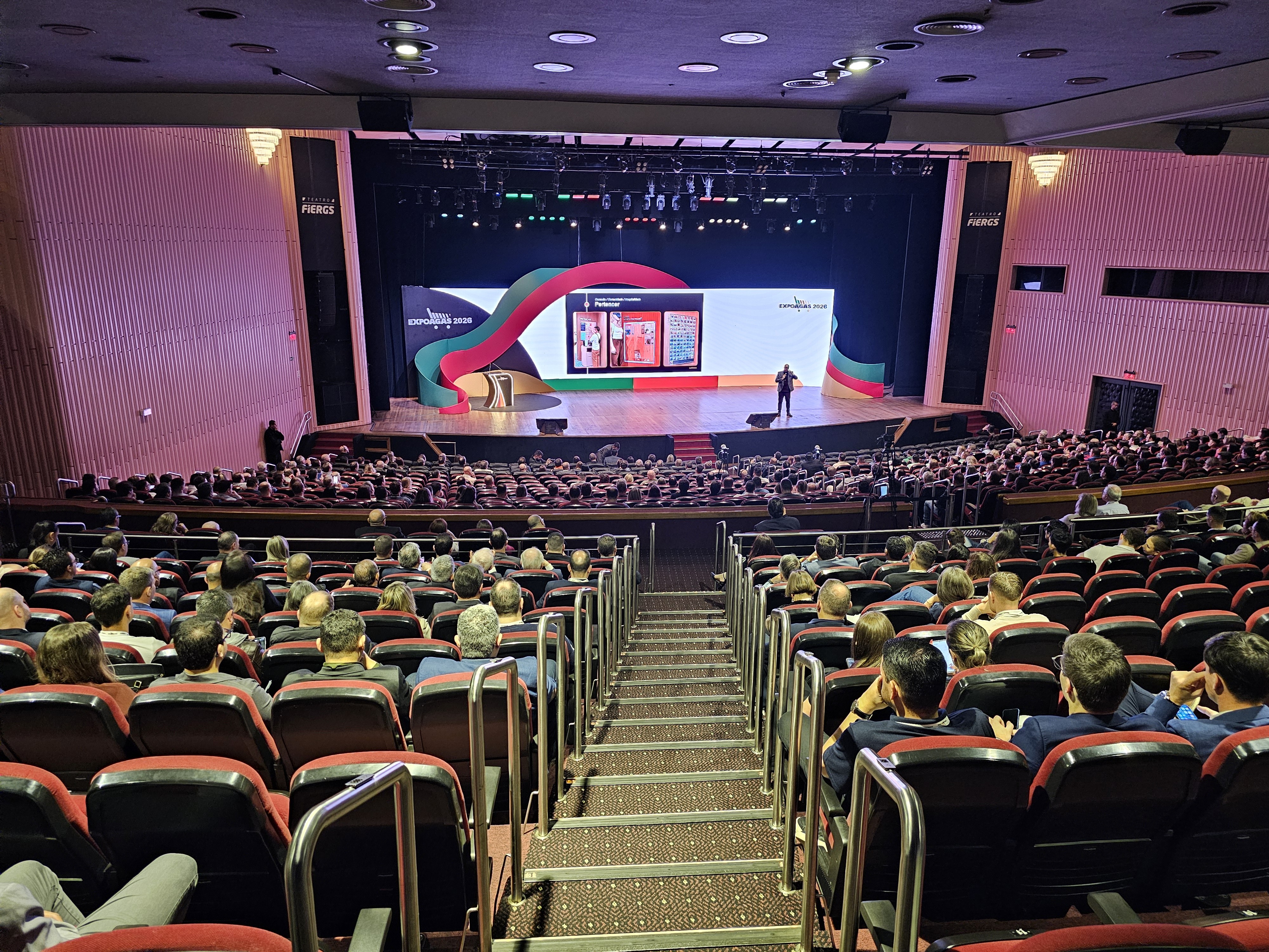 Expoagas 2026 começa com mais de 600 expositores e expectativa de movimentar R$ 800 milhões em negócios