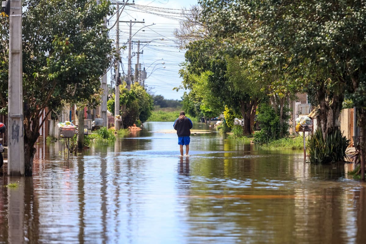 Rio Grande do Sul tem previsão de temporais, chuva intensa e risco de cheias nos próximos dias