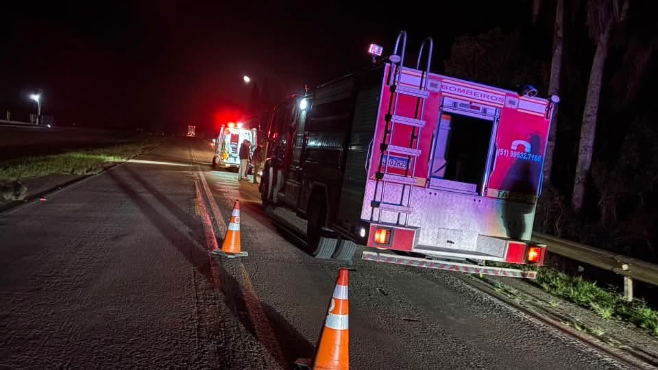 Motorista morre em saída de pista, na BR 116, em Tapes