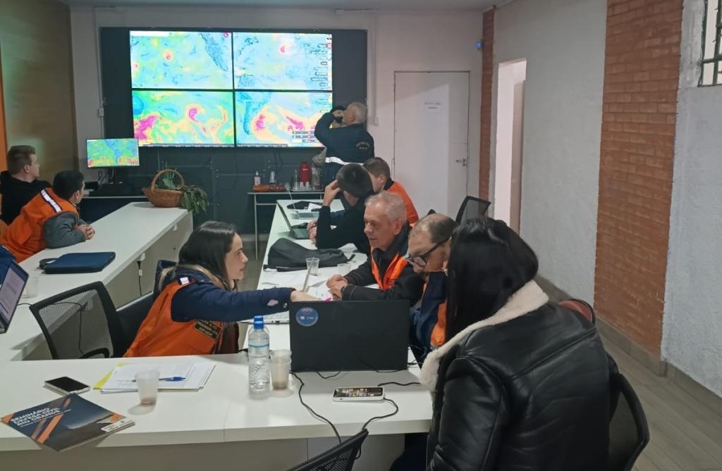 Defesa Civil de Rio Grande busca apoio federal para recuperação após eventos climáticos