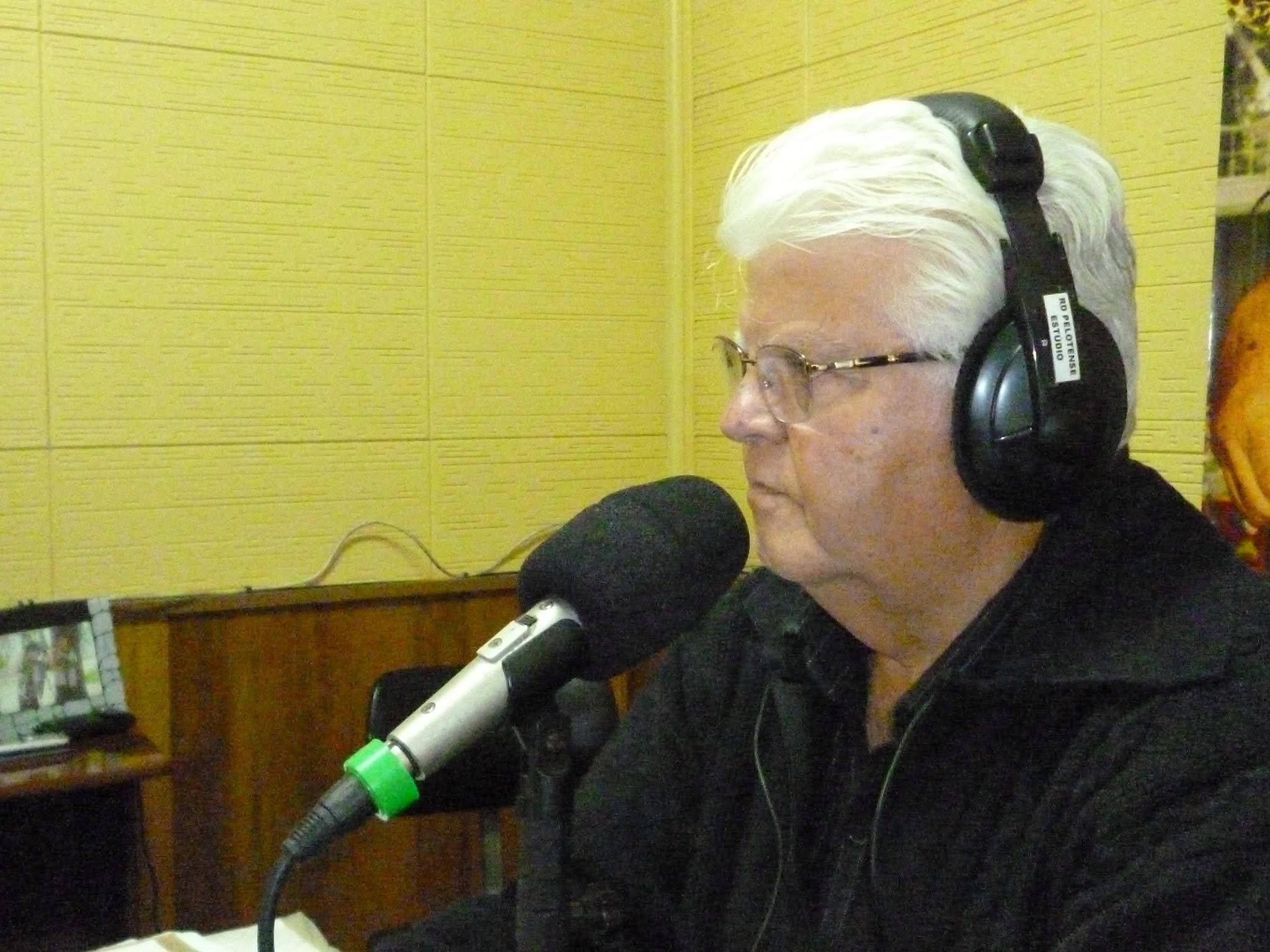 Morre o radialista Marcos Fonseca, o Senhor do Carnaval