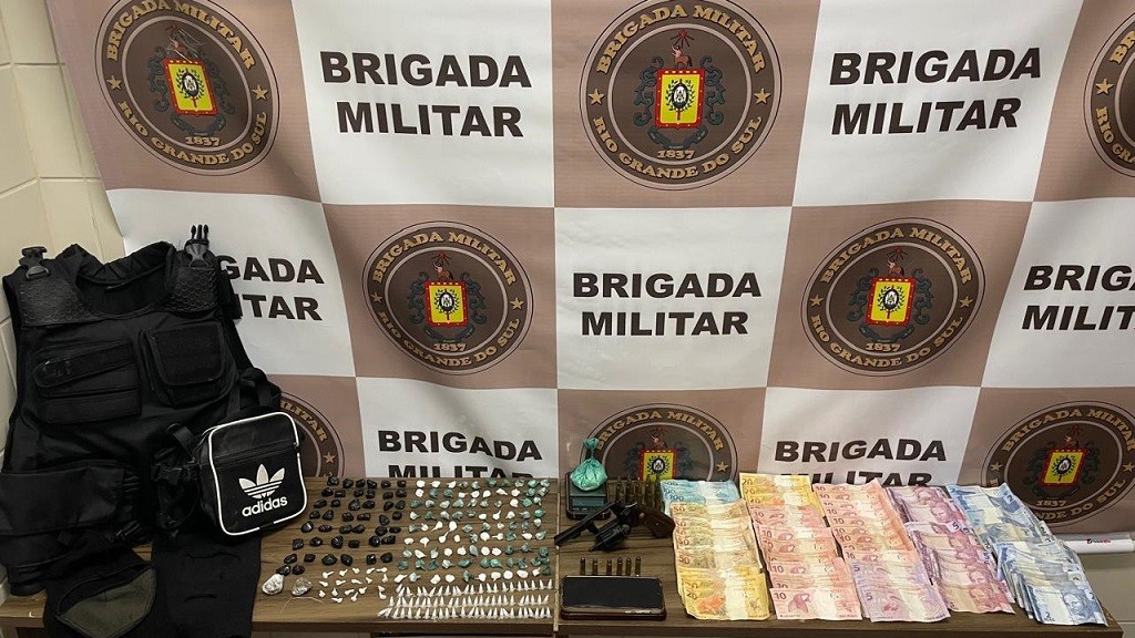 Homem é preso com drogas, arma e munições durante patrulhamento no Castelo Branco