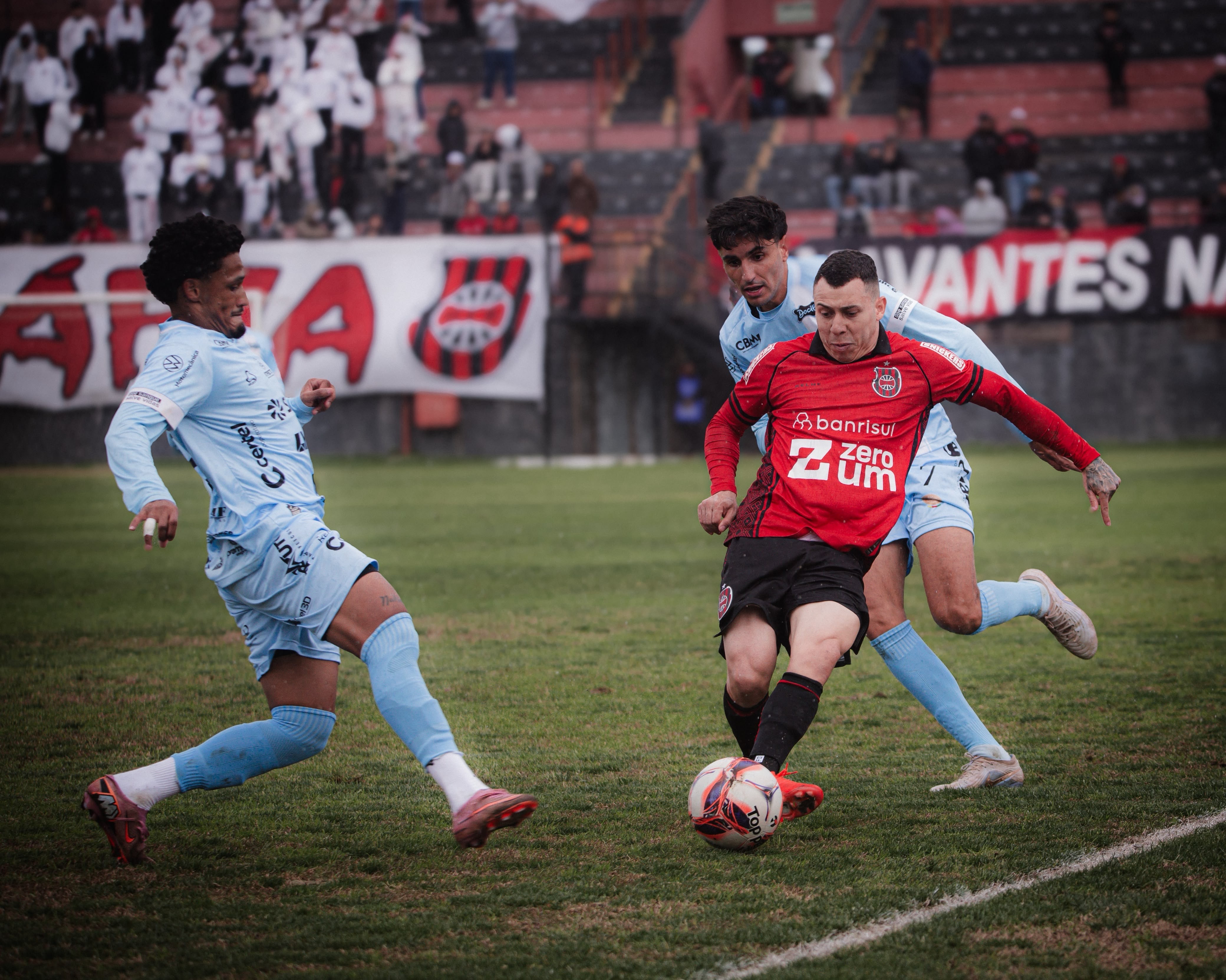 Com mudanças no time titular, Brasil bate o Lajeadense