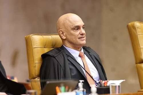 Moraes autoriza visitas de familiares a Bolsonaro durante prisão domiciliar