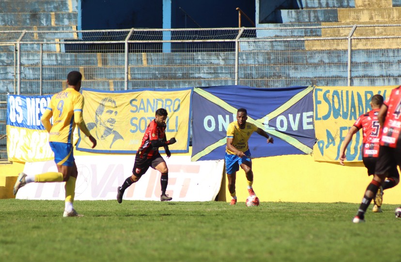 Pelotas joga mal e perde em casa para o Guarani-VA