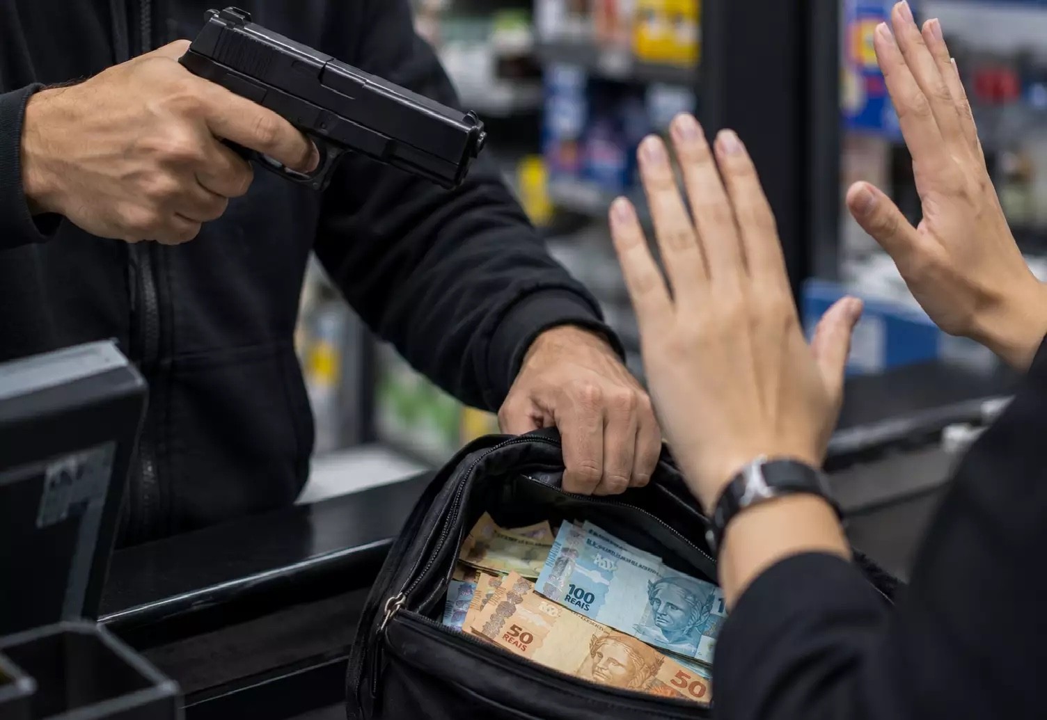 Homicídios, latrocínios e feminicídios aumentam no RS em agosto