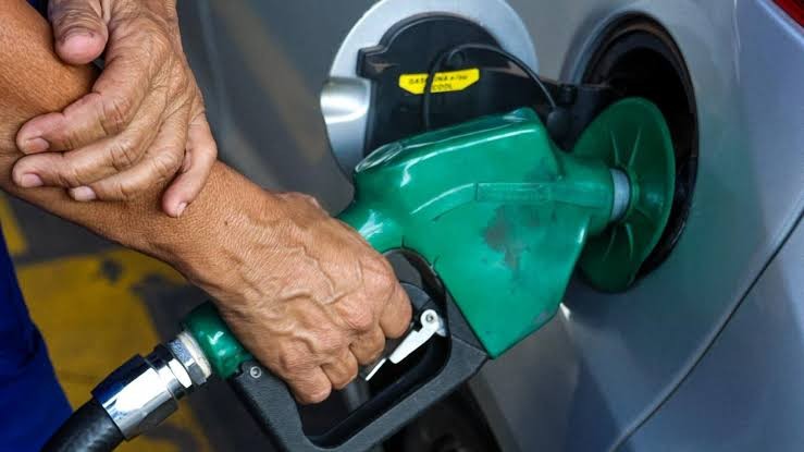 Alerta no diesel: queda nas importações preocupa mercado e agronegócio
