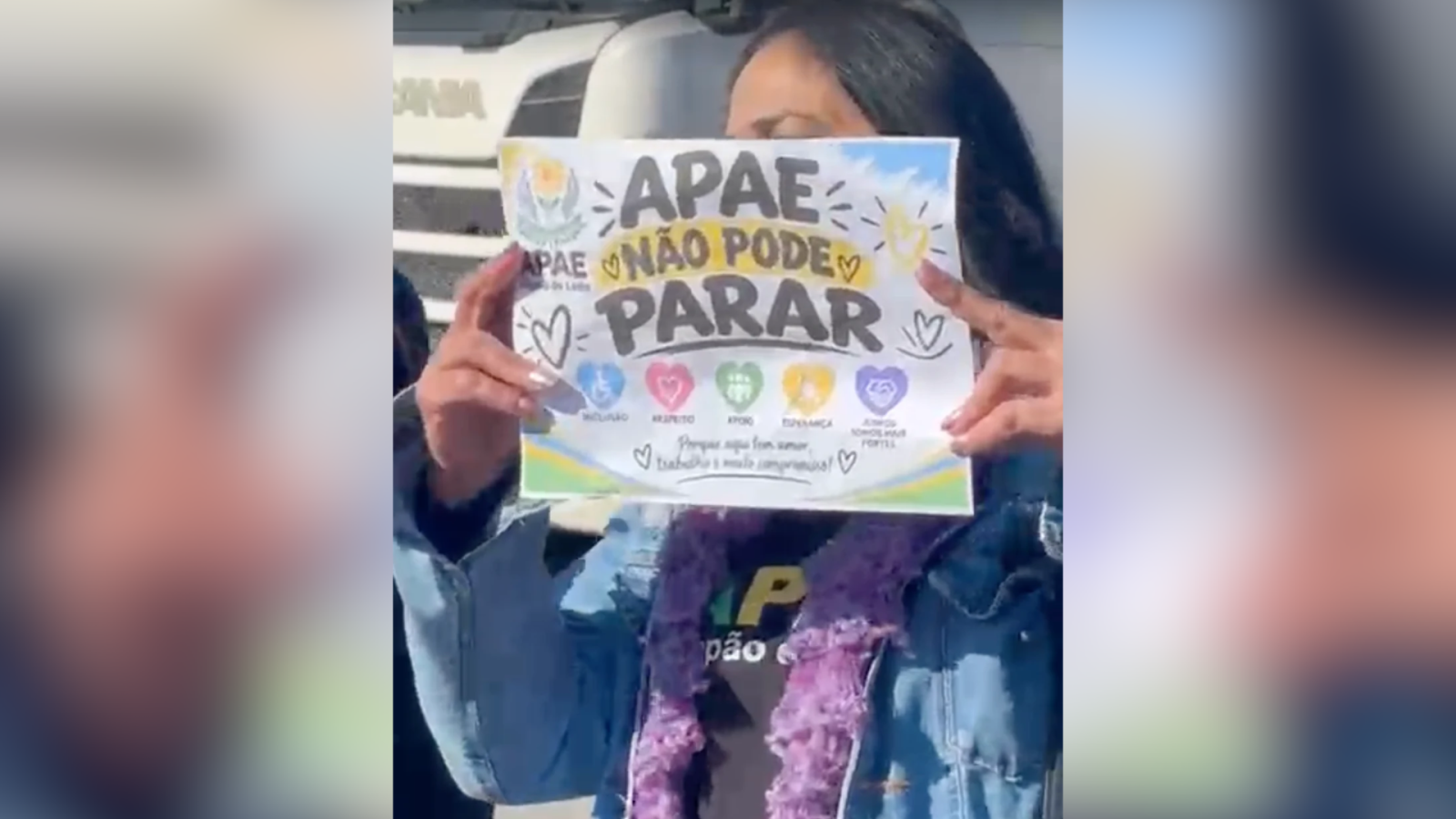 Manifestação cobra regularização de repasses à APAE de Capão do Leão