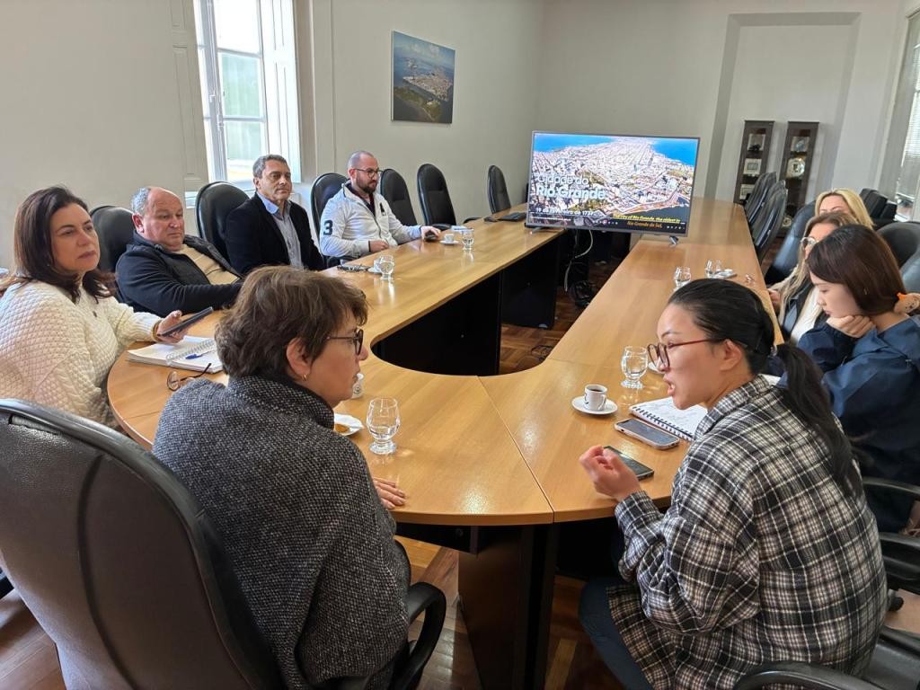 Prefeitura de Rio Grande recebe empresa chinesa interessada em conhecer potencialidades da região