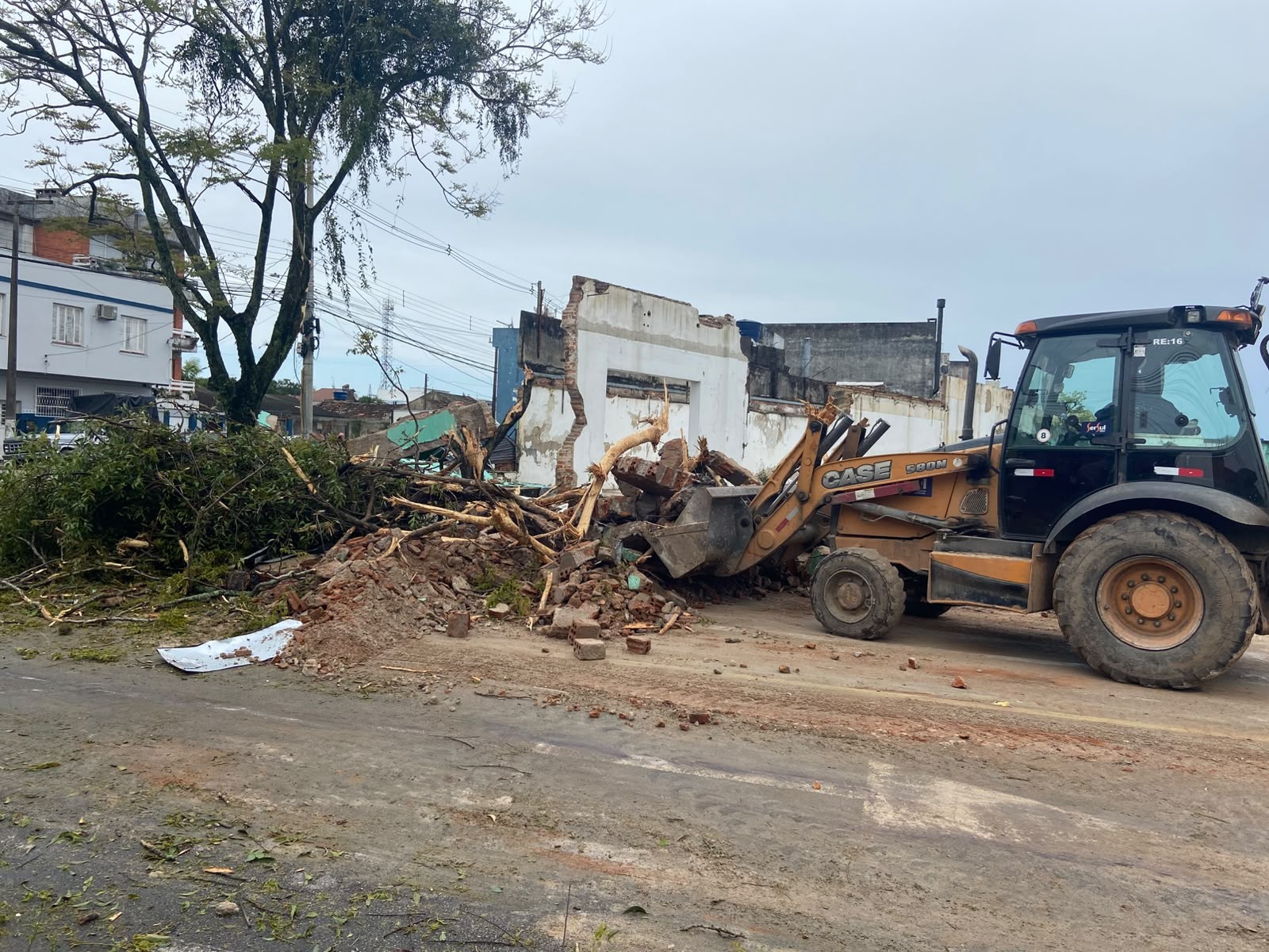 Pelotas contabiliza danos de mais um temporal