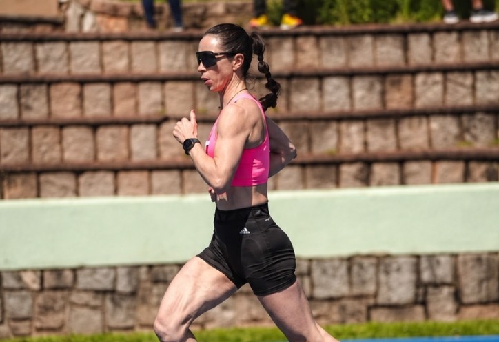 Daniela Silva Lourenço conquista título brasileiro nos 800 metros em Porto Alegre