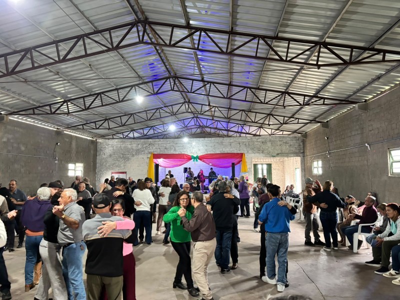 Tarde Farroupilha da Melhor Idade reúne pessoas idosas no CTG Barreira do Norte