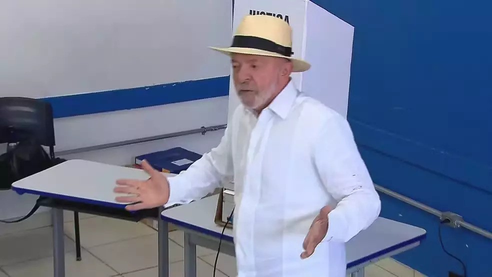 Lula vota em São Bernardo do Campo, no Abc Paulista