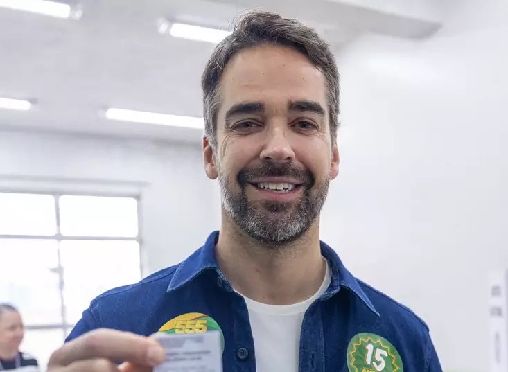 Eduardo Leite parabeniza Zucco e anuncia transição no governo do RS