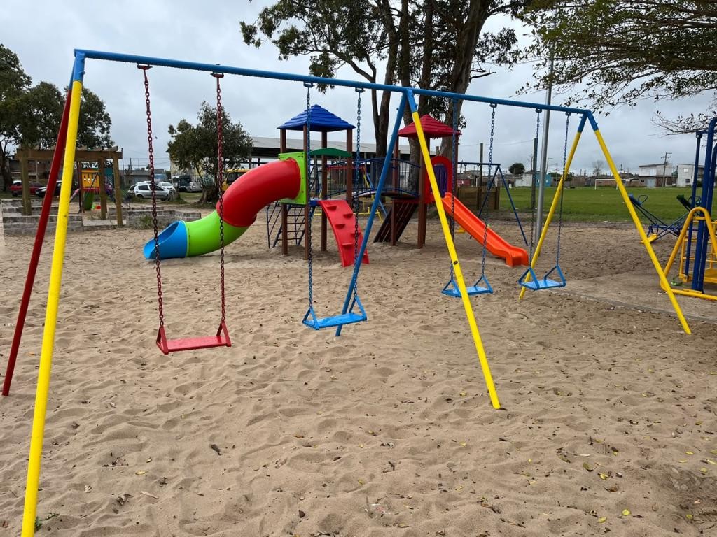 Praça dos Eucaliptos é revitalizada no bairro Castelo Branco, em Rio Grande
