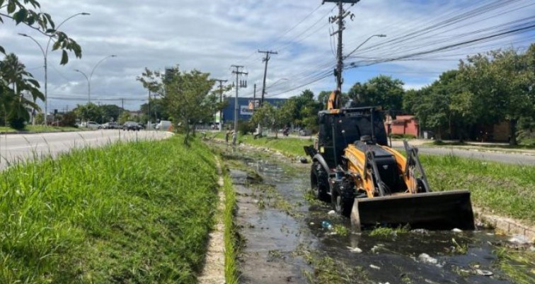 Sanep limpa 9km de canais em Pelotas no primeiro trimestre