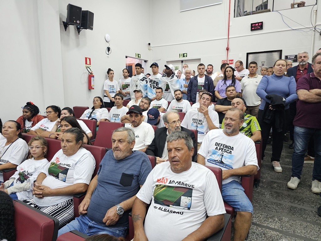 Pescadores lotam Câmara de Vereadores em audiência sobre Parque Nacional do Albardão