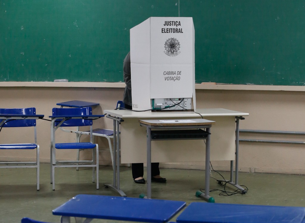 Prazo para tirar e regularizar título de eleitor vai até 6 de maio