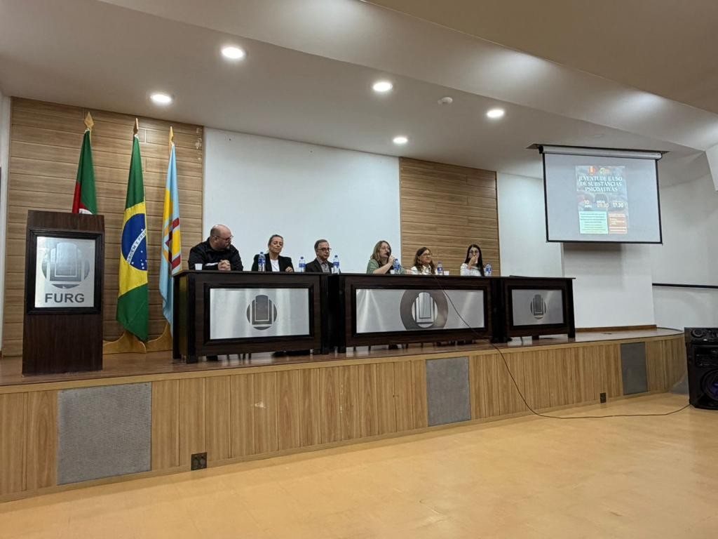 Secretaria da Saúde integra debate sobre juventudes e uso de substâncias psicoativas