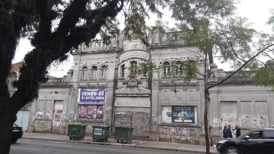 Empresário adquire prédio do Theatro Avenida em Pelotas e o transformará em academia