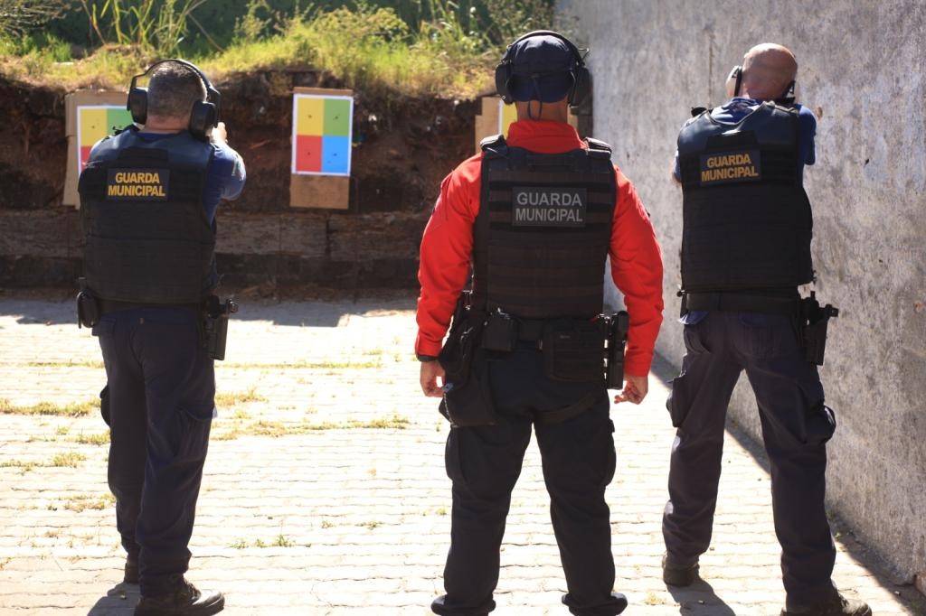  Guarda Municipal forma nova turma em curso de armamento e reforça segurança no município