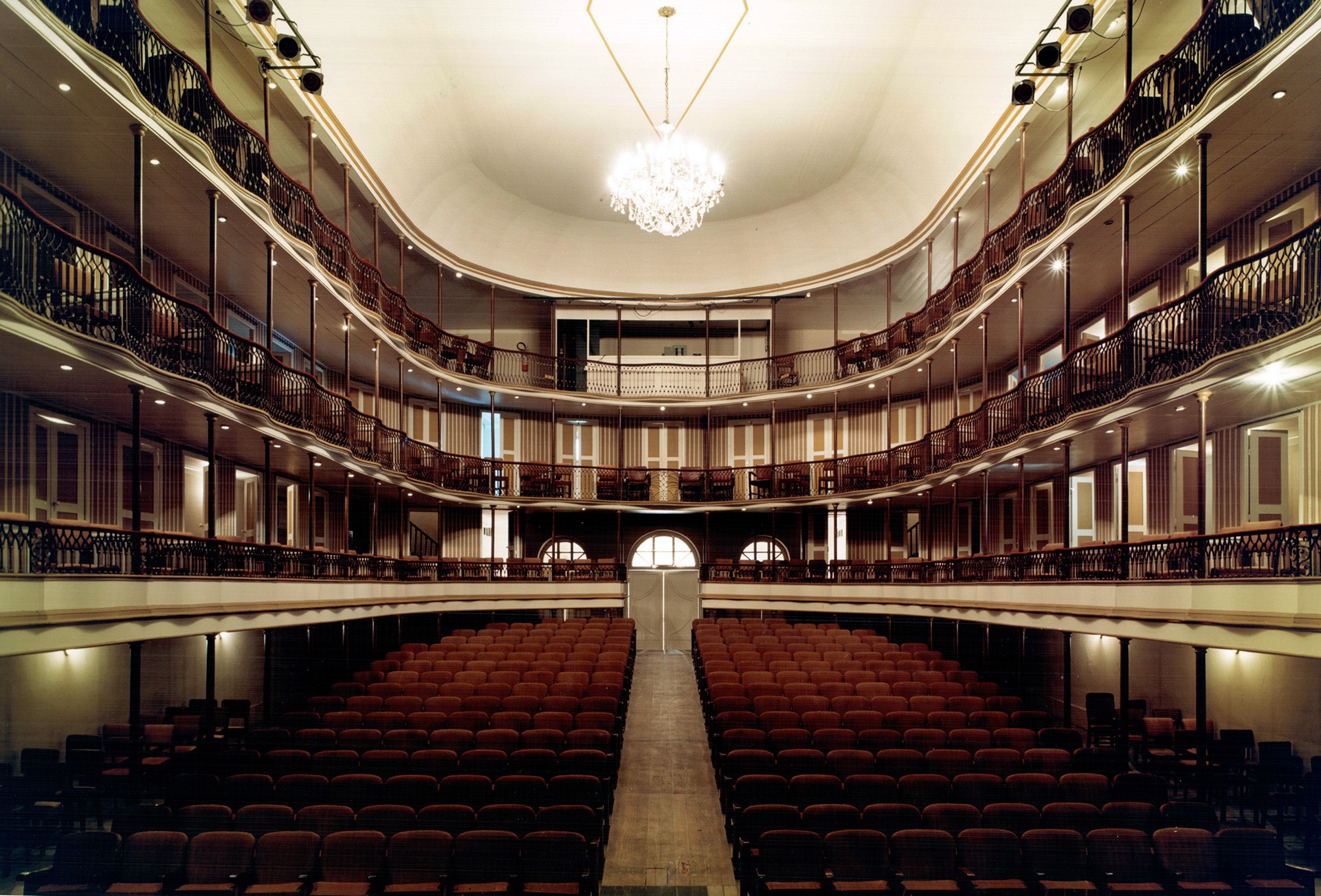 Reabertura do Theatro Sete de Abril depende do PPCI