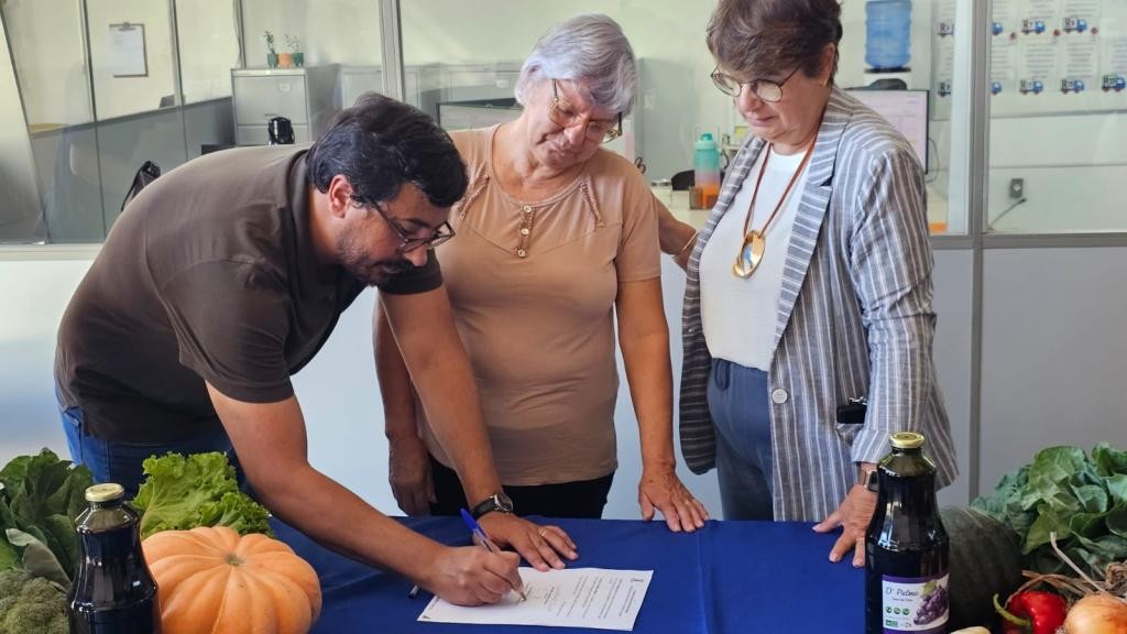 Município investe mais de R$ 753 mil na agricultura familiar para a merenda escolar em Rio Grande 