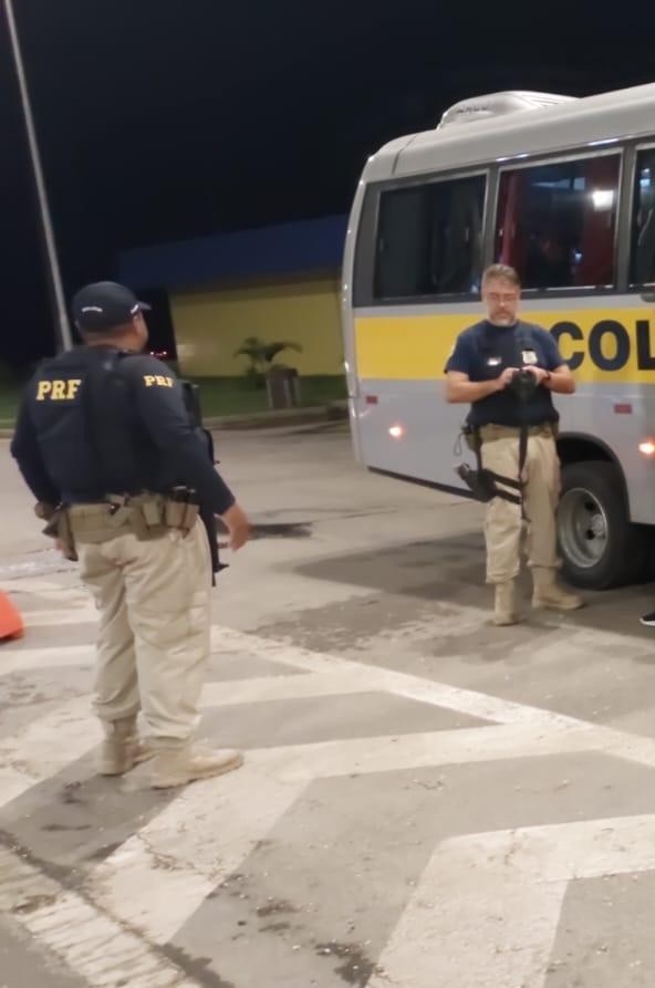 PRF prende foragido por tráfico na BR 392, em Rio Grande