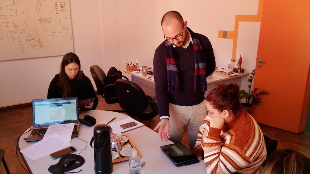 Secretaria recebe equipe para levantamento socioeconômico em Rio Grande