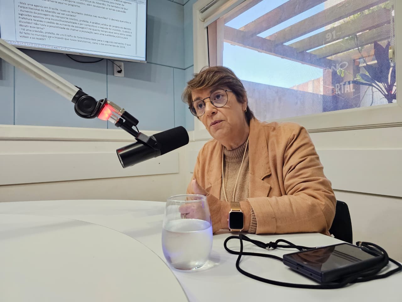 Prefeita Darlene Pereira destaca agendas em Brasília, transporte público e situação da Santa Casa em entrevista ao Giro