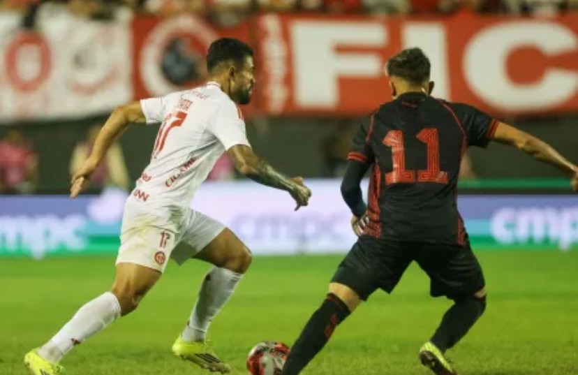 Brasil sai na frente, mas vê Inter virar, e perde a Recopa Gaúcha