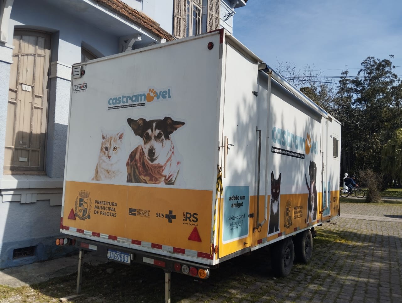 Castramóvel inicia castrações de 200 animais no bairro Dunas, em Pelotas