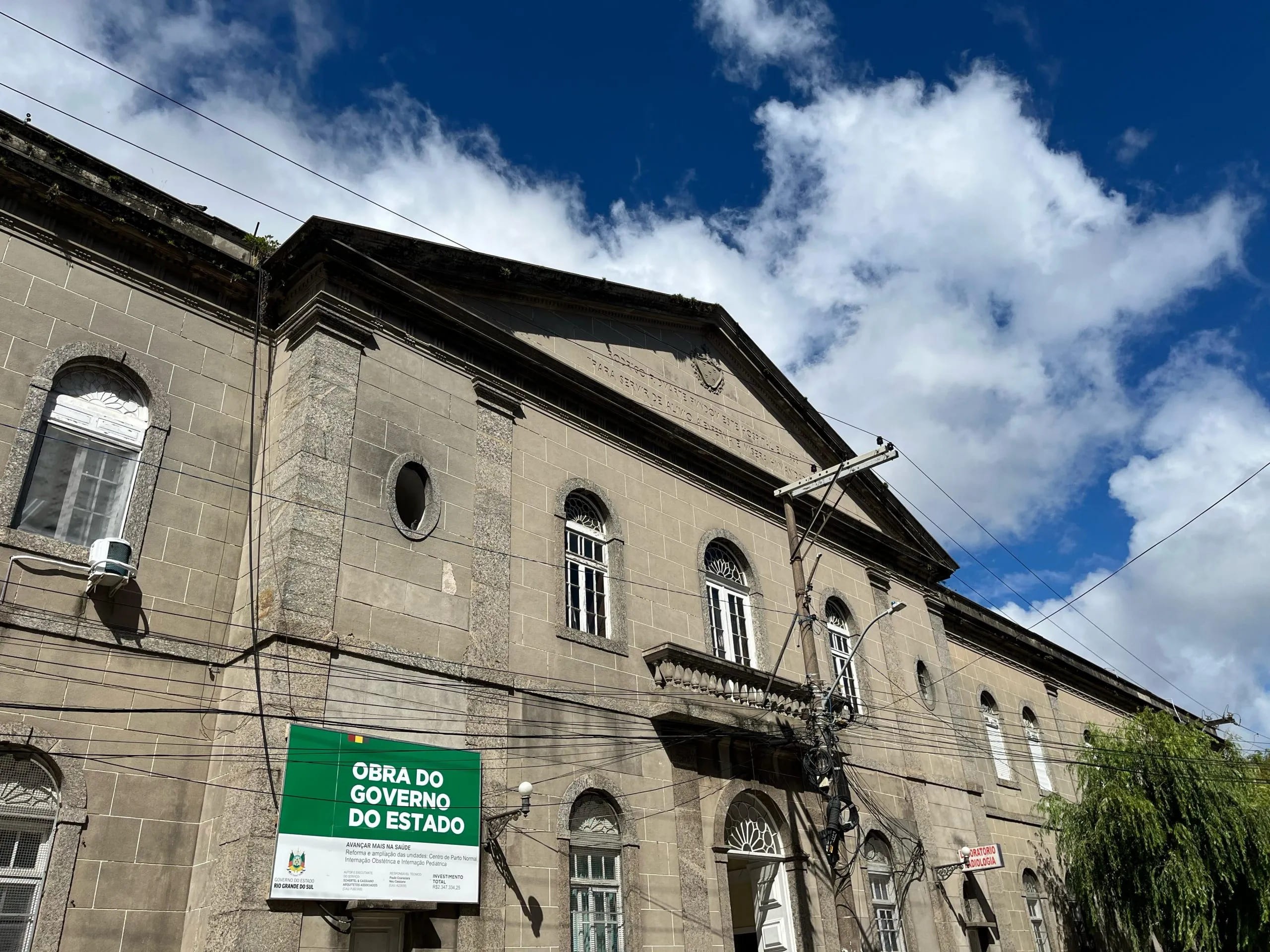 Homem espancado no Centro de Rio Grande morre após dias internado na UTI