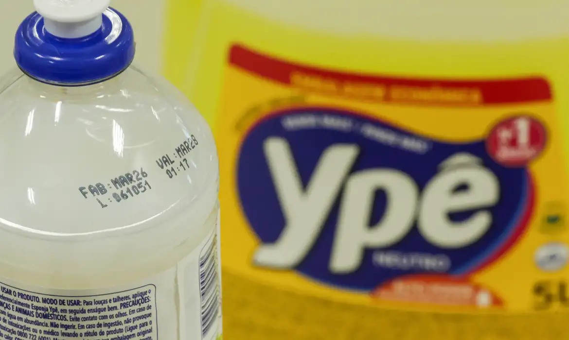Anvisa retoma suspensão de produtos da Ypê após nova decisão
