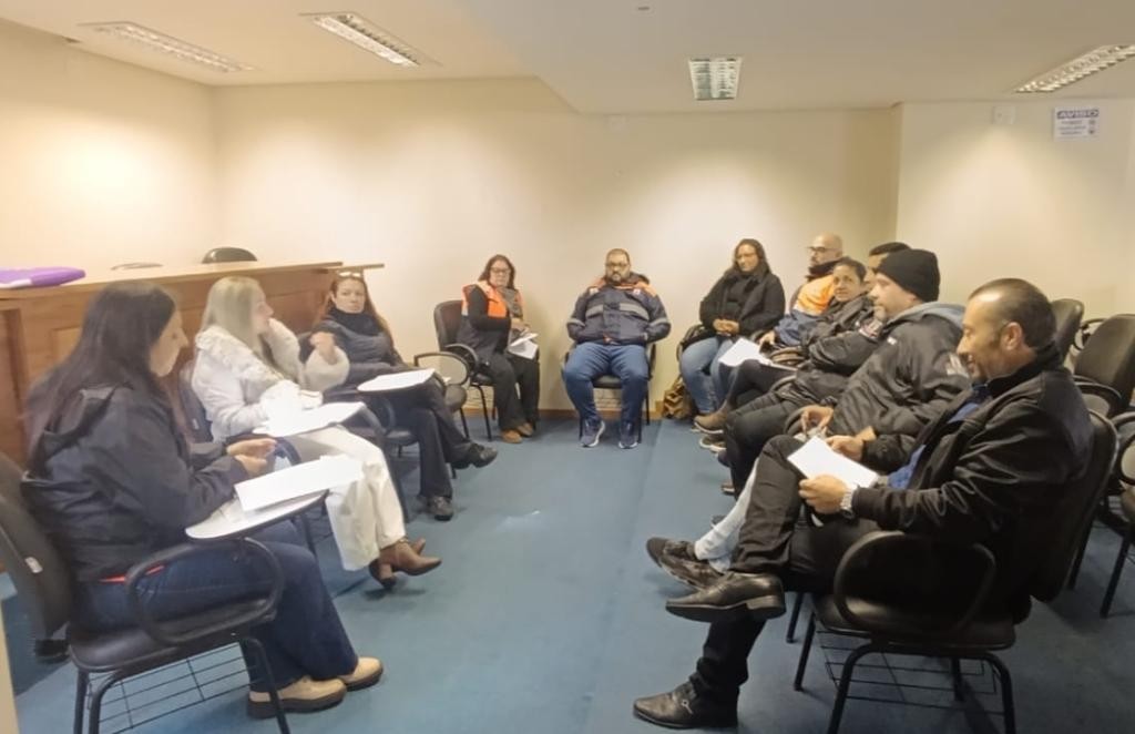 Reunião em Rio Grande debate reativação do CIAMP Rua e fortalecimento de políticas para população em situação de rua