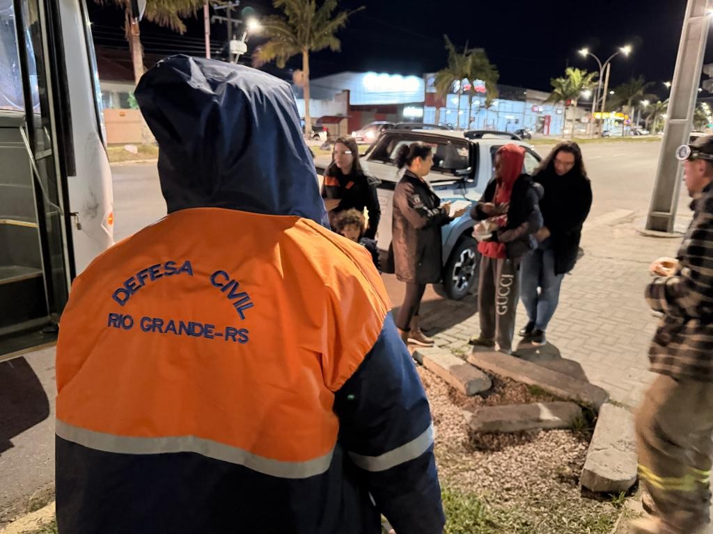 Ação social reúne equipes municipais em atendimento à população vulnerável