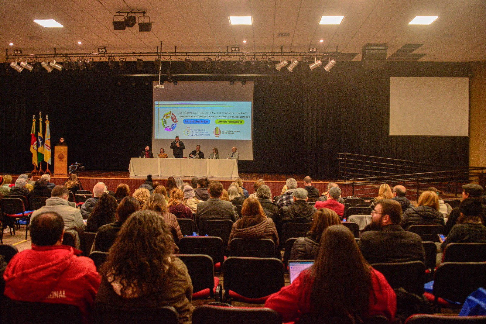 Fórum na FURG debate os desafios da longevidade e do envelhecimento humano
