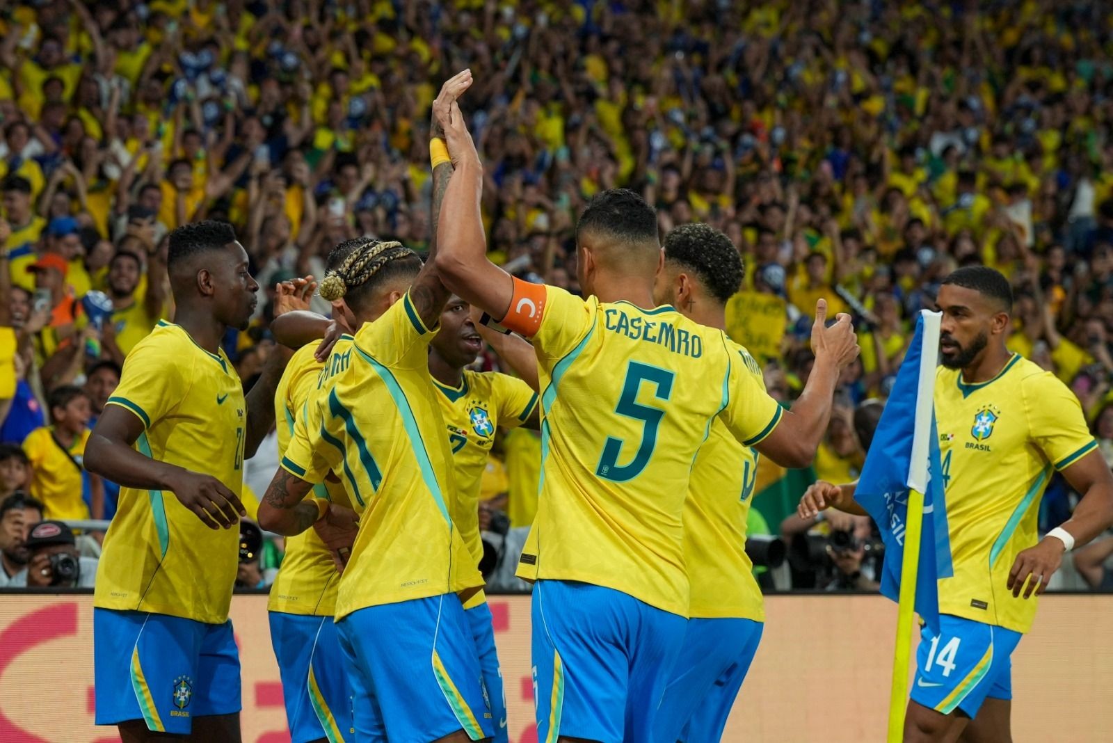 Seleção Brasileira vence Panamá por 6 a 2 em último amistoso no Brasil