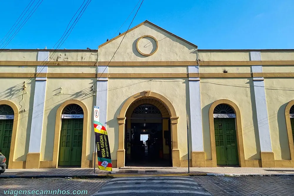 Mais uma edição do Pagode do Mercado acontece nesta sexta-feira (5)