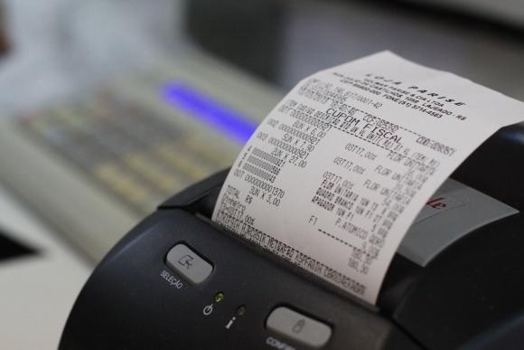 Semana do Dia dos Namorados terá 70 prêmios extras de R$ 1 mil no Nota Fiscal Gaúcha