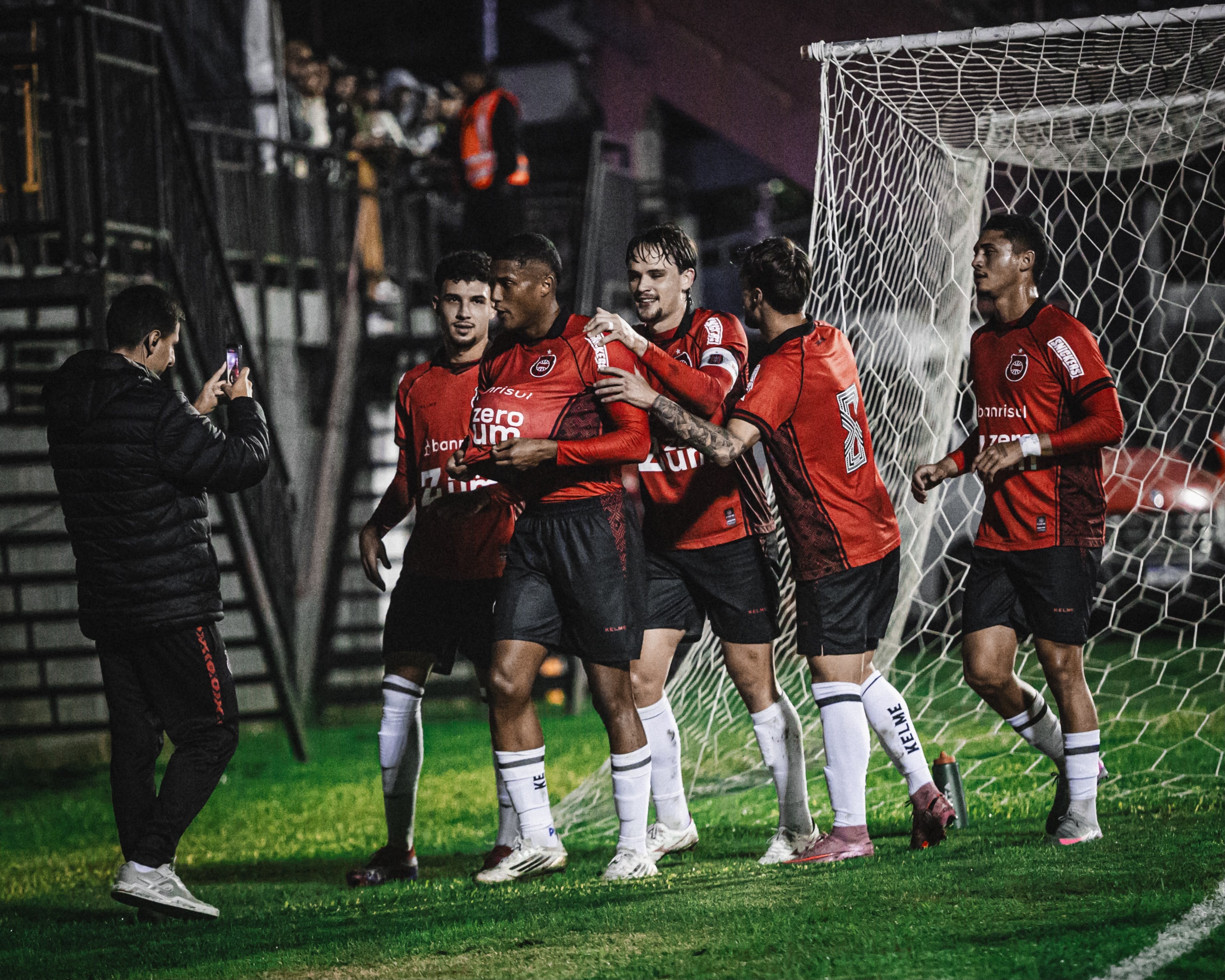 Brasil atropela o Farroupilha e faz 4x0 no clássico 